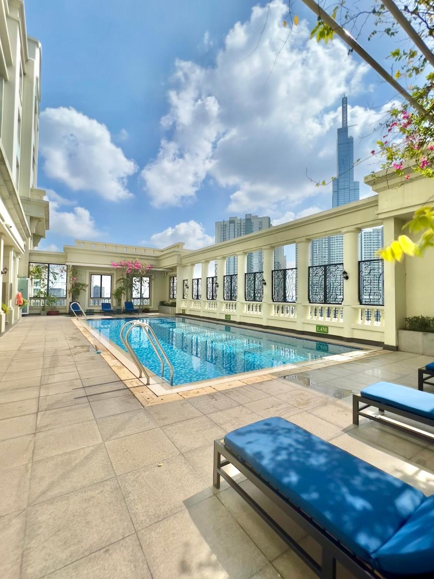 Diny Aparthotel - Rooftop Pool - The Manor 2 Хошимин Екстериор снимка